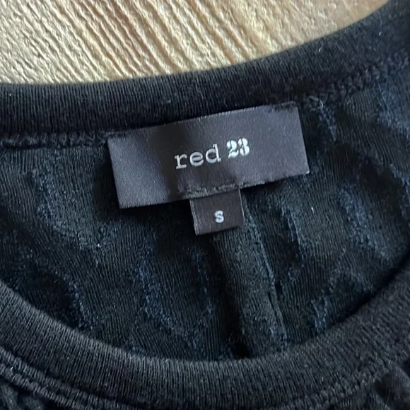 Red 23 winter sweatshirt dress - Picture 2 of 4